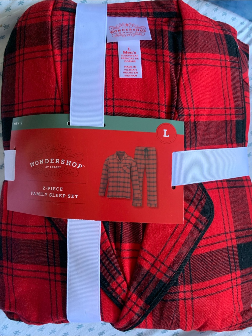 Wondershop Red and Black Plaid men’s Pajama Set Size L
